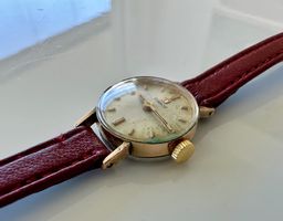 TISSOT Mécanique 17 mm en bon état vintage, bracelet neuf