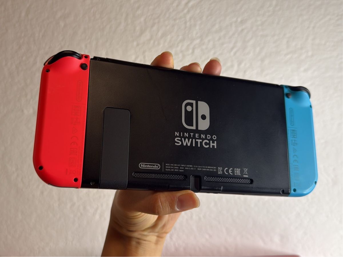 Nintendo Konsolen: Nintendo Switch Console - with original box+screen protector – Gebraucht aus Ehrendingen von bubulence 2