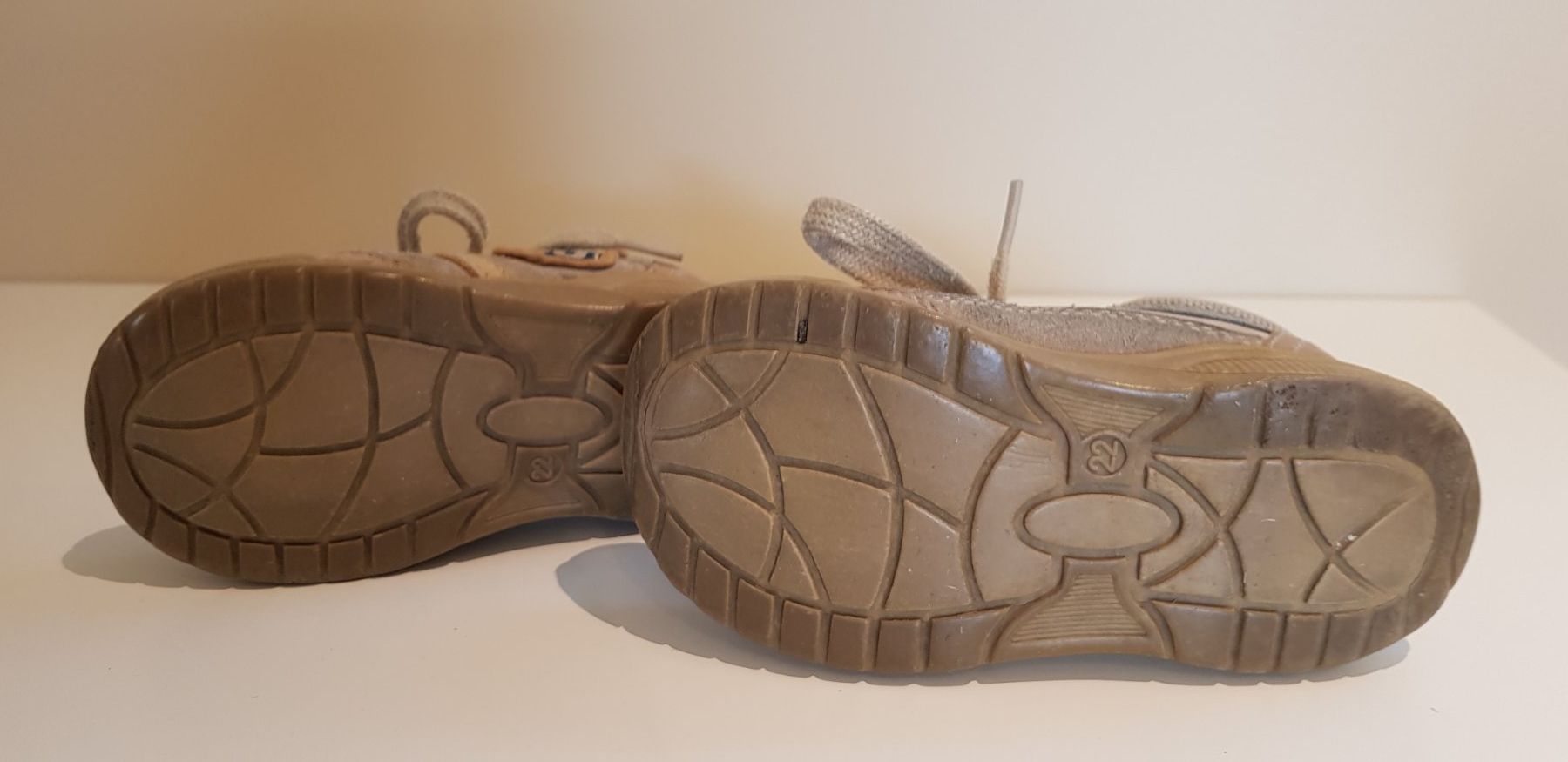 Schuhe für Jungen: Halbschuh, diverse Beigetöne, Gr. 22 – Gebraucht aus Dietikon von grafad 3