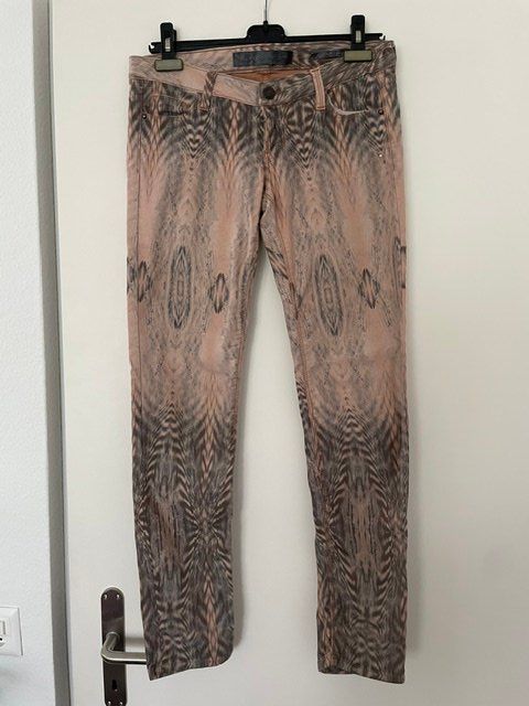 Guess Pantalons: Hose Guess Grösse 29 – D'occasion à Luzern par andyke 1