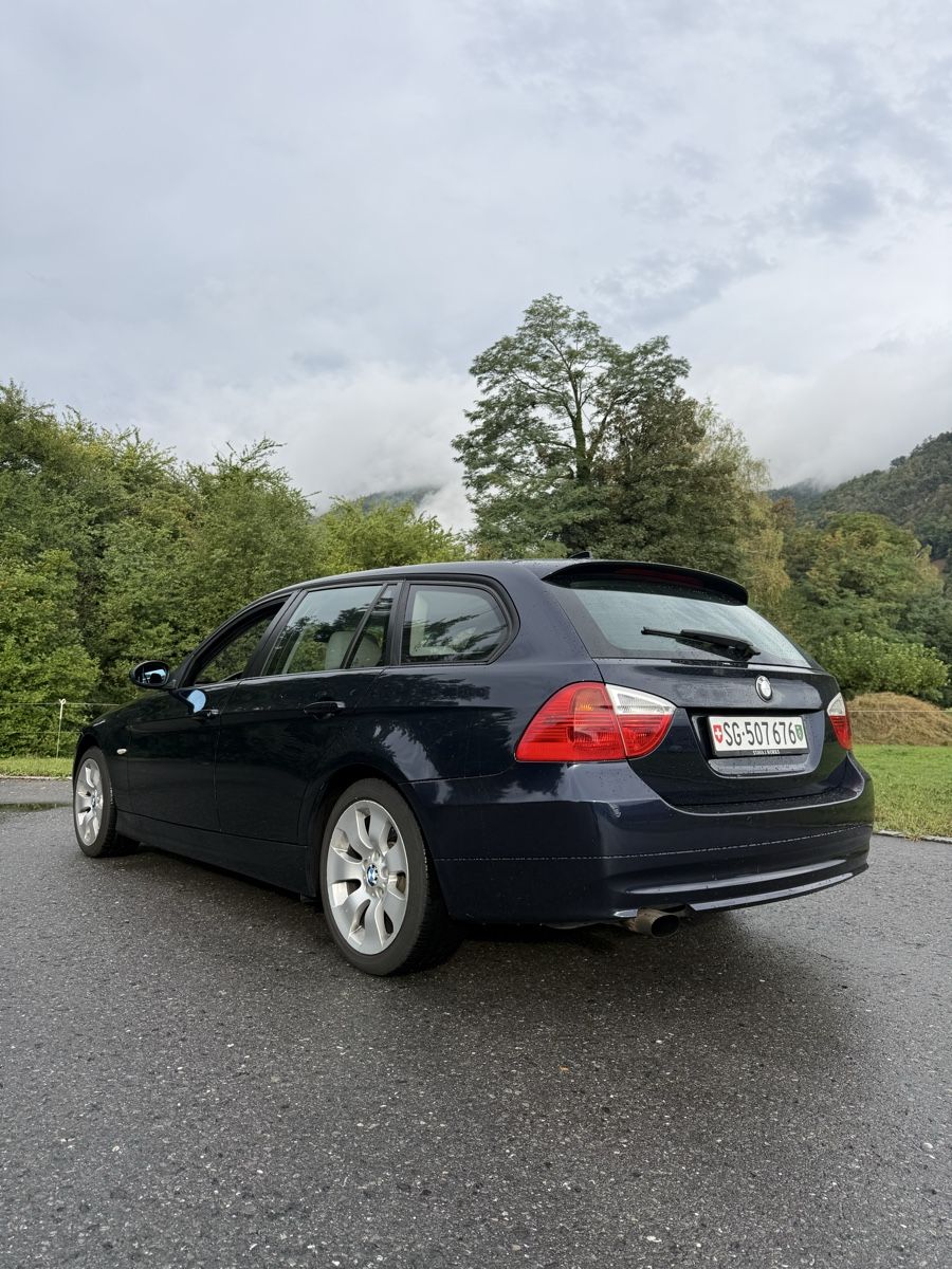 BMW Automobili: BMW E91 320i AB MFK AB 1.-CHF BLITZAUKTION – Usato da Lüchingen venduto da chb_8mm8 2