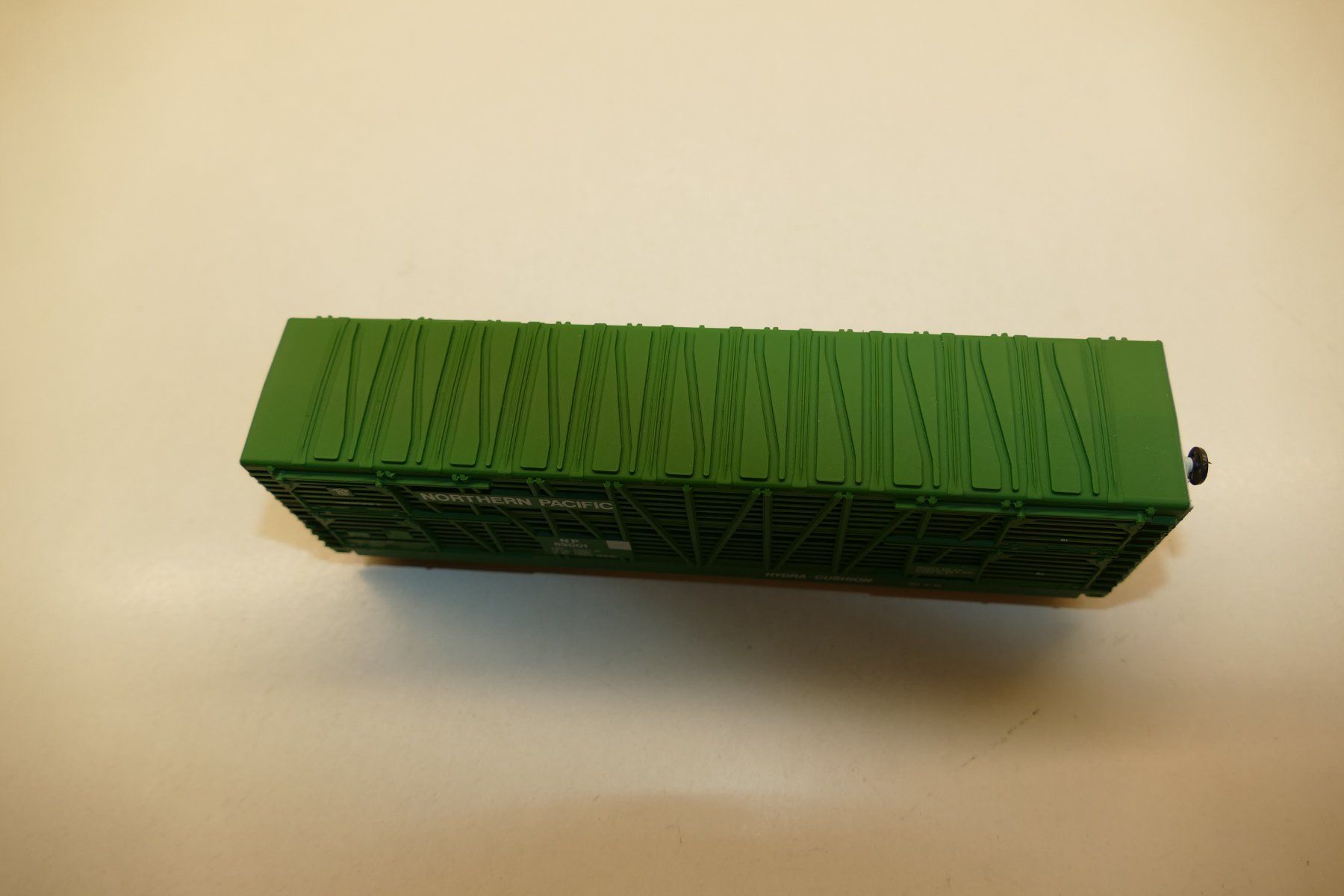 IHC Modelleisenbahnen: IHC H0: US Box Car Northern Pacific – Neu und originalverpackt aus Niederhasli von rail-duerst 3