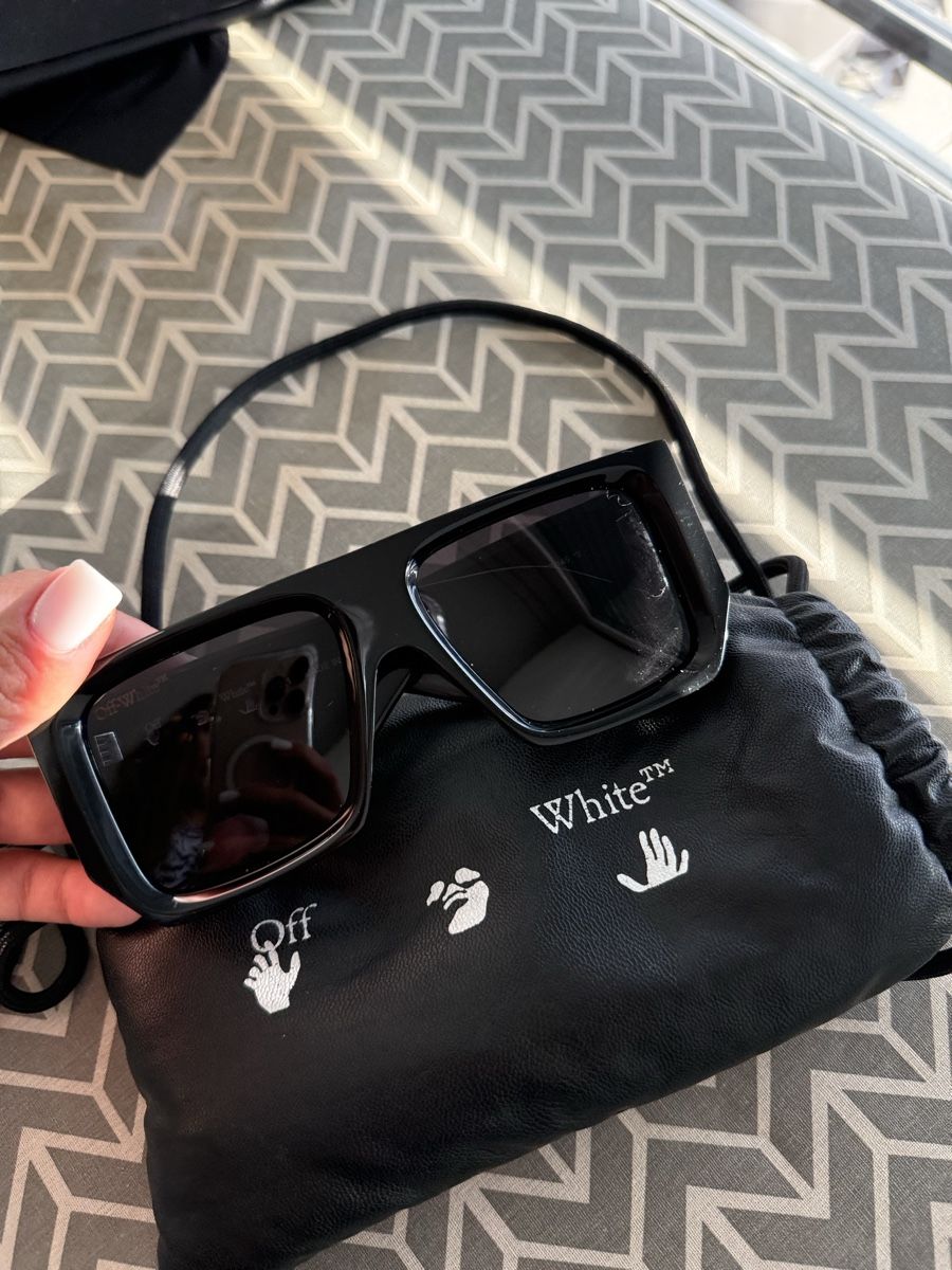 Off-White Lunettes & Verres: Off white Brille – Neuf (Voir description) à Mellingen par eli_7hdx 8