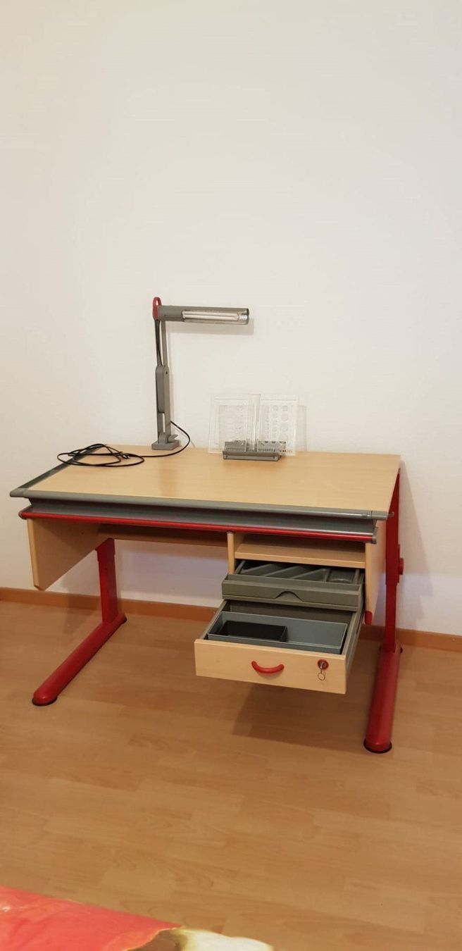 Moll Scrivanie: Schreibtisch, Lampe Marke MOLL. – Usato da Fehraltorf venduto da niggus 2