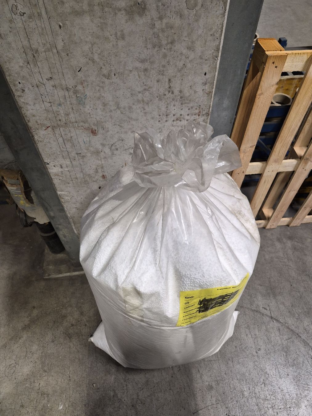 Materiale di riempimento: Styroporkügelchen  – Nuovo (secondo la descrizione) da Teufenthal AG venduto da ChT. 2