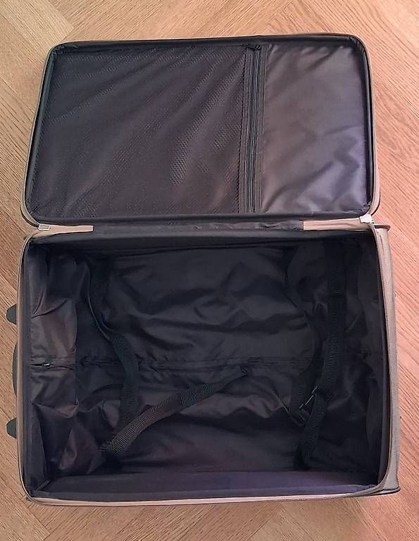 Reisekoffer: Easy Pack: grauer Stoffrollkoffer – Gebraucht aus Basel von Bernhard_C 2
