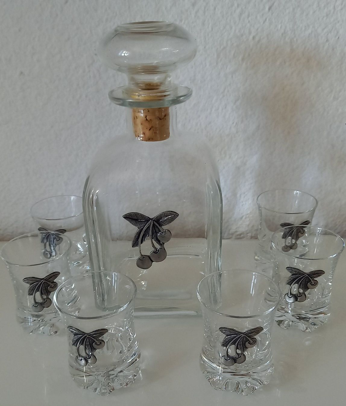 Altro: Wunderschöne Kirschflasche mit 6 Gläser – Usato da Wallisellen venduto da chanel007