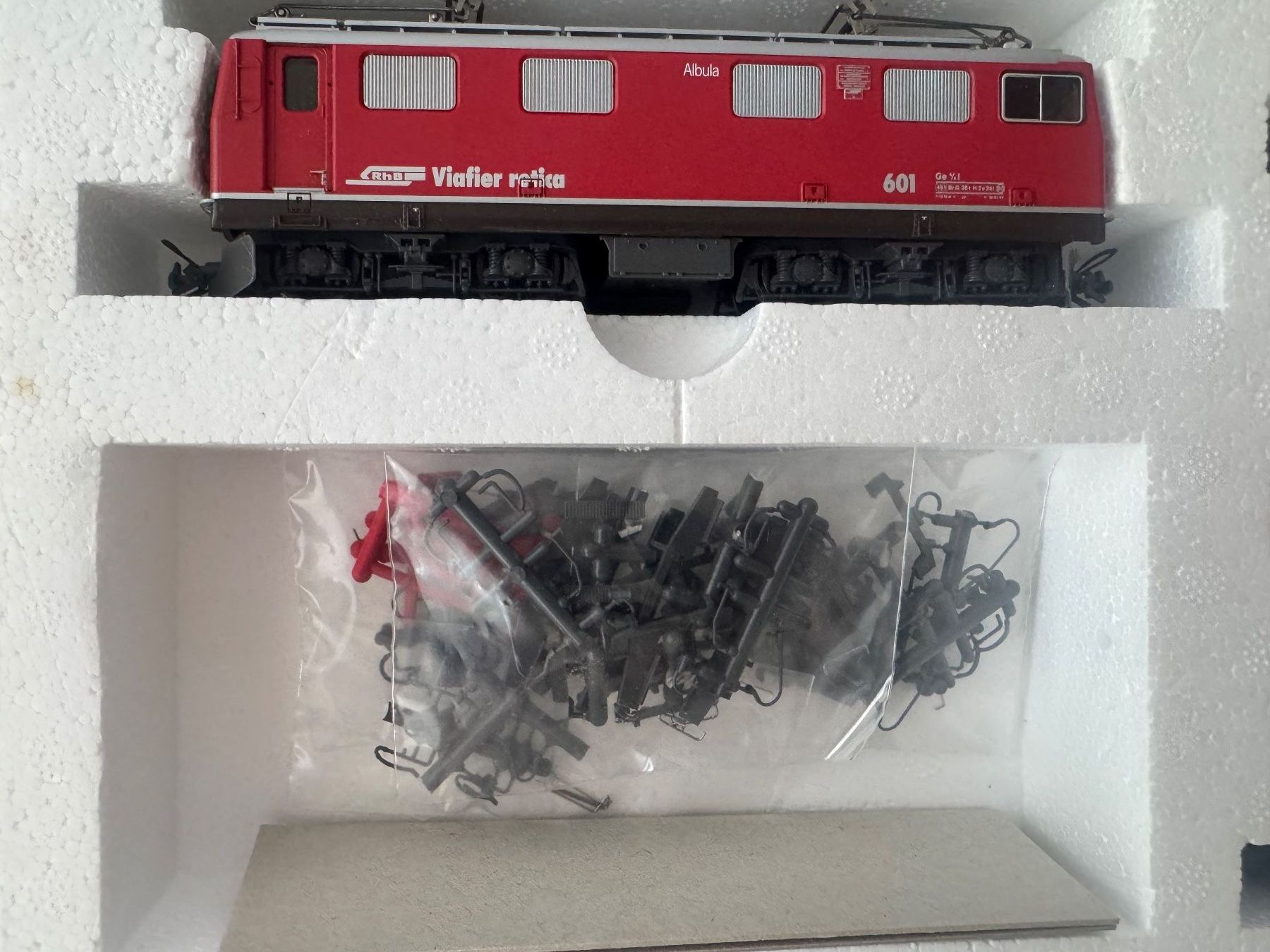Bemo Modelleisenbahnen: BEMO Startset "Glacier Express", Packung 7252 130 – Gebraucht aus Schötz von Scheppi 2
