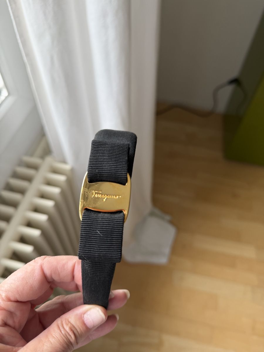Salvatore Ferragamo Accessori per capelli: Salvatore Ferragamo Headband - Classic Black Accessory – Usato da Zürich venduto da IlonaM 3
