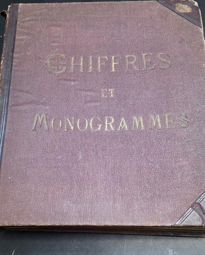 Livres: Antikes Buch Chiffres et Monogrammes Musterbuch Monogramme – D'occasion à Flums par Flumsantik