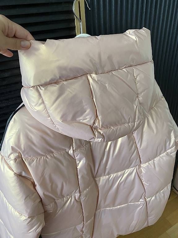 Jacken: Winter jacket New – Gebraucht aus Blonay von art_7f87 4