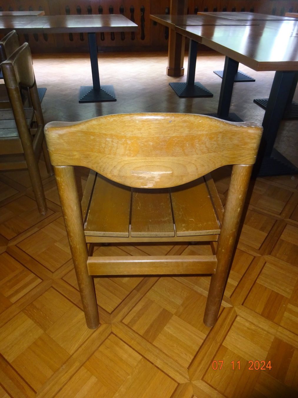 Chaises: Restaurantbestuhlung – D'occasion à Stein AR par Bienli4 3