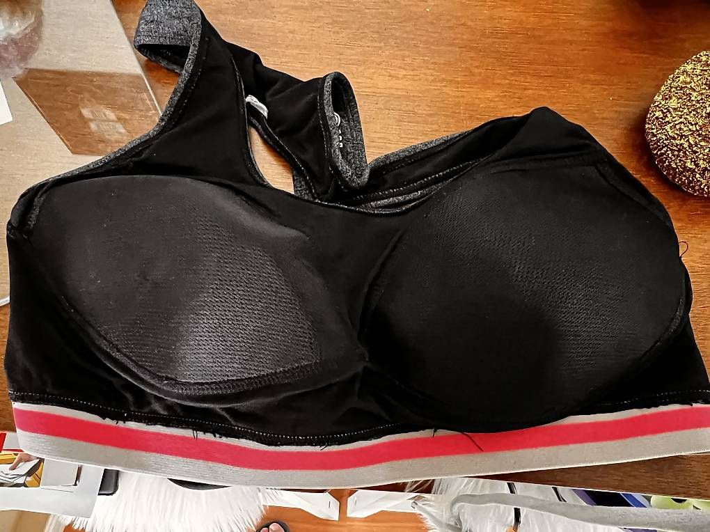 Altra biancheria intima: Sport-BH – Usato da Niederglatt ZH venduto da NICELODEON18 2