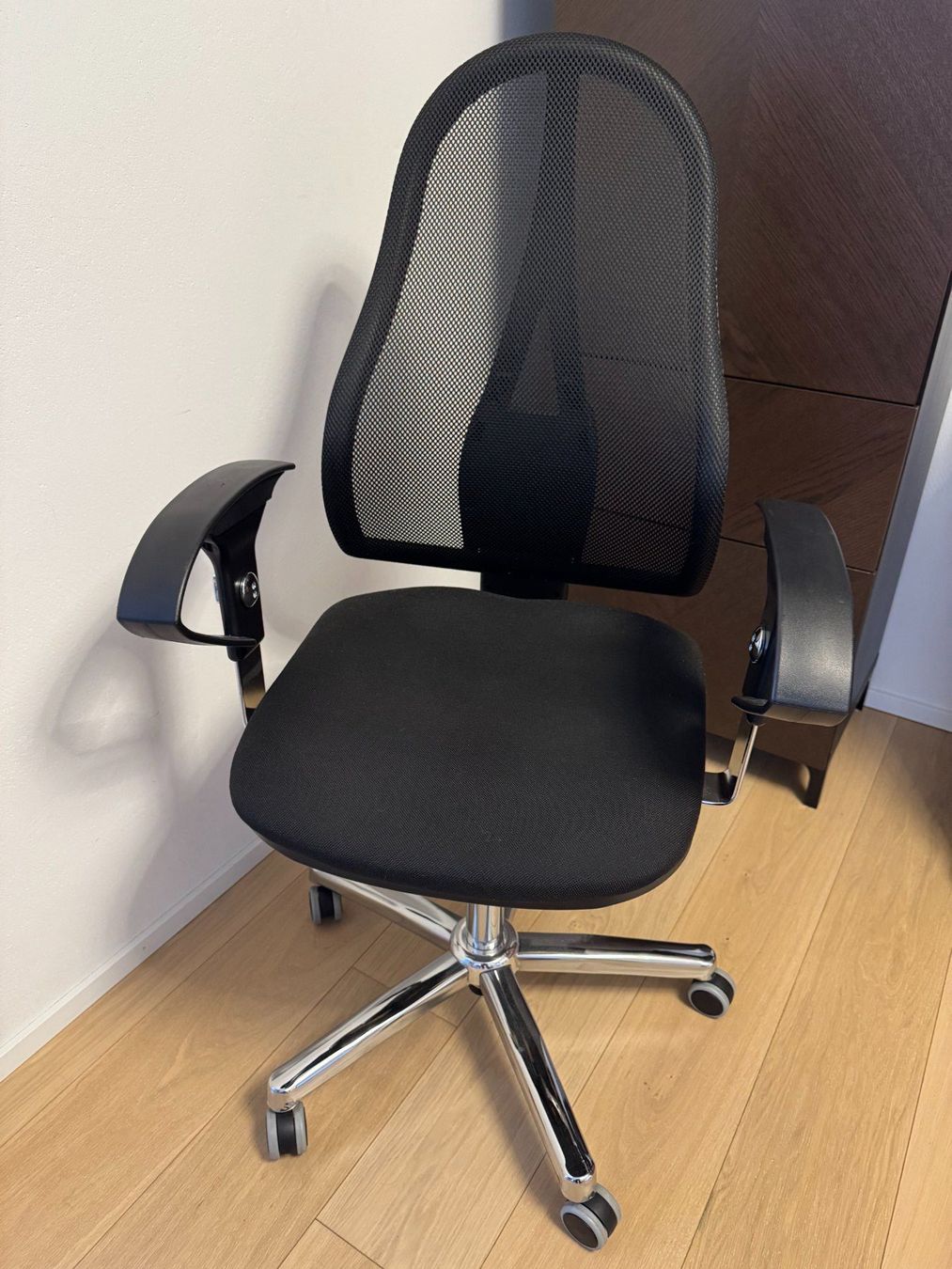 Chaises: Office chair – D'occasion à Glattbrugg par dam_5rgm 3