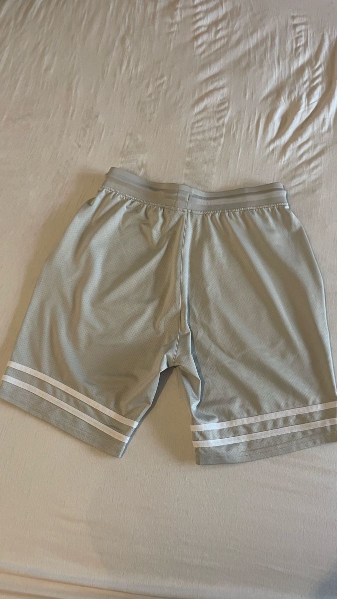 Siksilk Hosen: SikSilk kurze Trainerhose – Gebraucht aus Derendingen von iva_cm7m 1