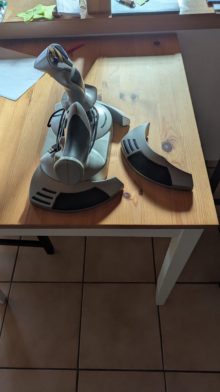 Controller: Joystick Thrustmaster Top Gun Afterburner – Difettoso da Brienz BE venduto da pat_myg6
