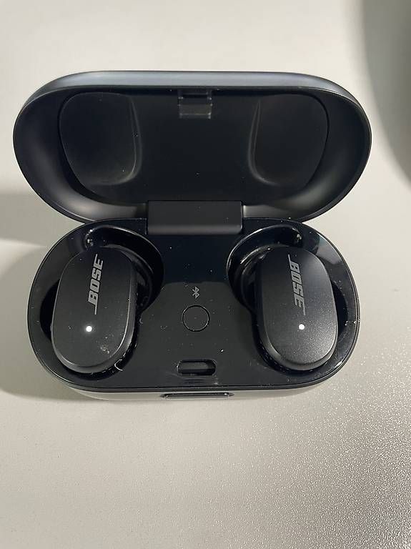 Bose Cuffie: Bose QuietComfort Earbuds – Usato da Steinhausen venduto da Hoelgi