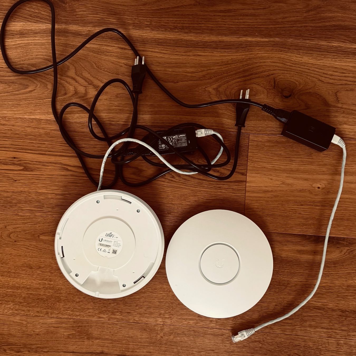 Ubiquiti WiFi: Unifi AP (M/N UAP) 2 Stück – Usato da Widnau venduto da Dinodino