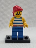 LEGO Pirates pi021 Pirate Blue / White Stripes Shirt