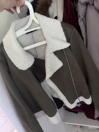 Damen Jacke dunkelgrün mit Lammfellimitat Grösse M