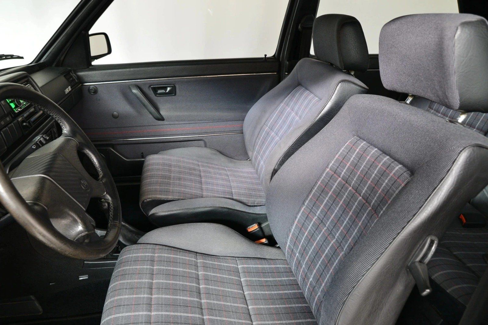 VW Automobili: Golf 2 GTI 16V – Usato da Frasnacht venduto da Faefor92 7