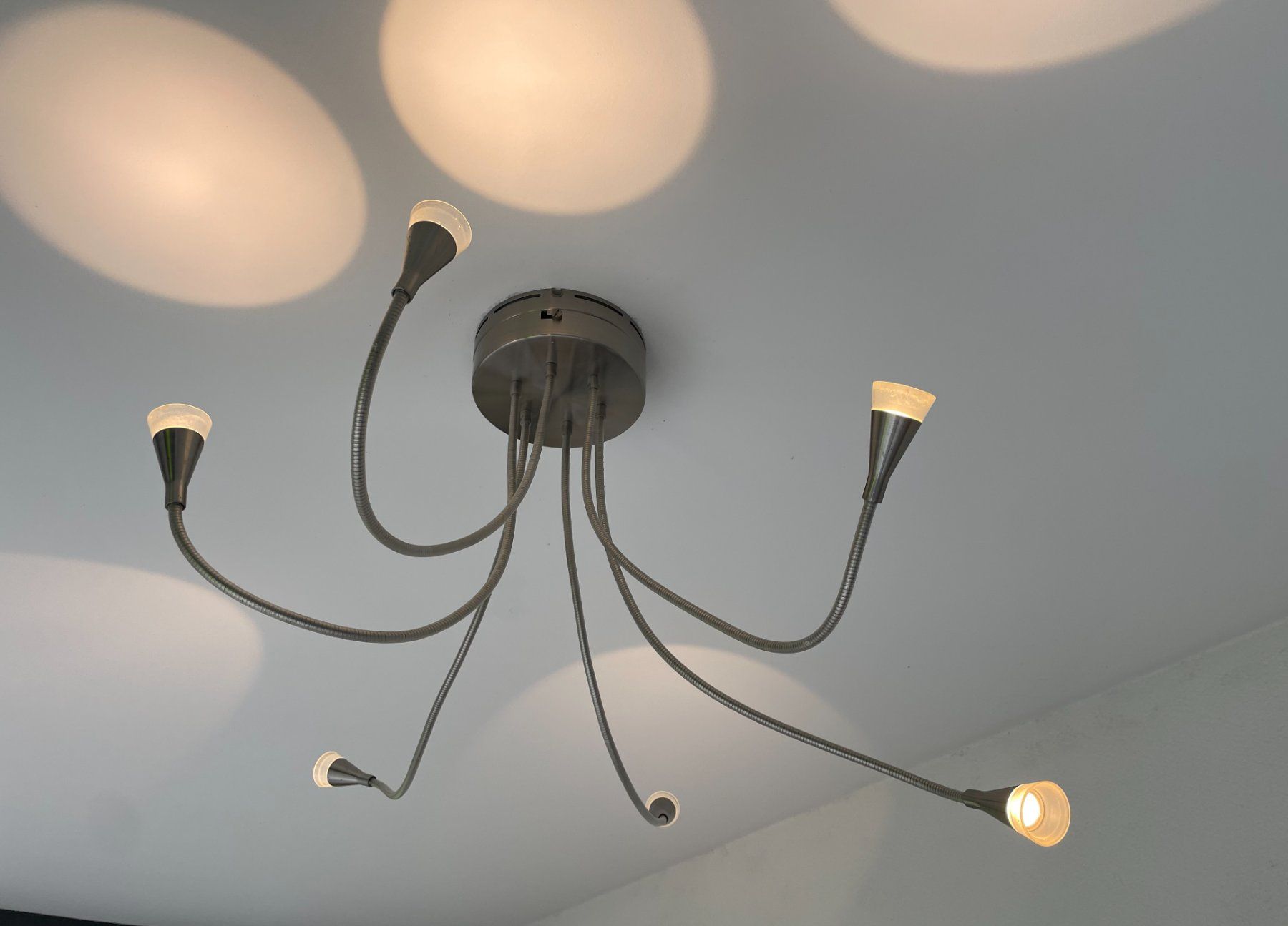 Lampadari & plafoniere: 2 Ceiling Lights, Nickel: 6 Flex Arms + 6-Spot Bar, Working – Usato da Basel venduto da JohnnyCrash 1