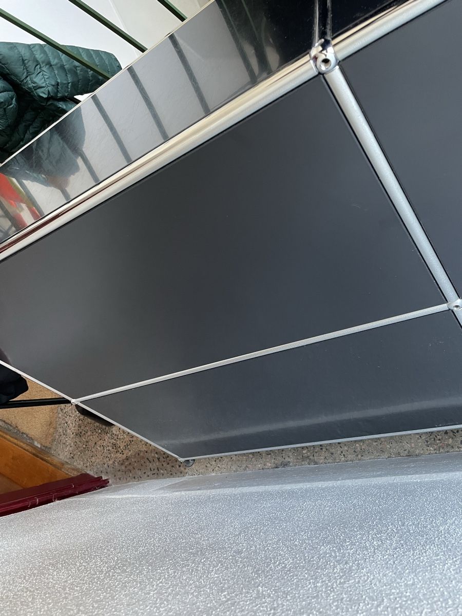 USM Scaffali: USM Haller Sideboard 2x2 (mit Zwischenregale) – Usato da Biel/Bienne venduto da juliebazzini 6