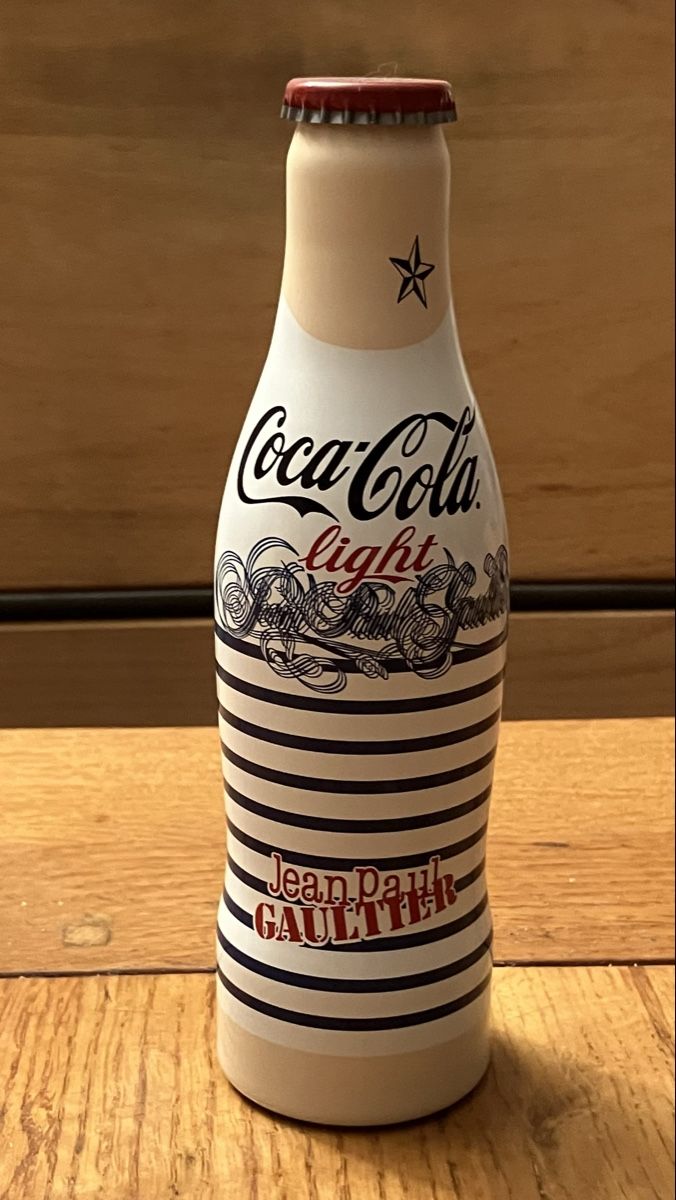 Coca-Cola Altro per la casa: Coca Cola COLLECTOR JEAN PAUL GAULTIER – Nuovo (secondo la descrizione) da Ovronnaz venduto da LesBidochons