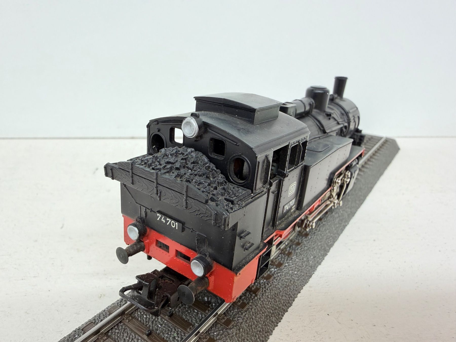 Märklin Modelleisenbahnen: 3095 Tenderlokomotive BR 74 der DB – Gebraucht aus Büsserach von ModellbahnDepot 5