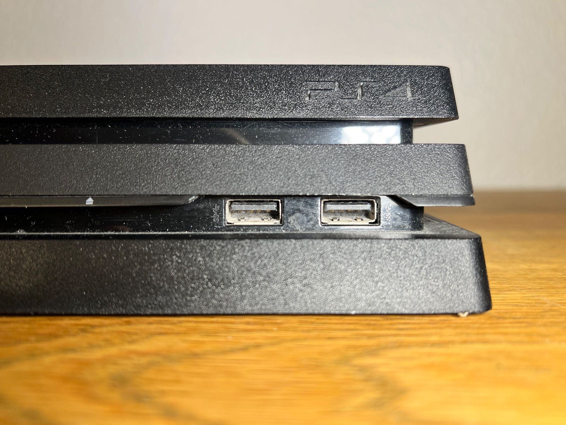 Sony Konsolen: Playstation 4 Pro 1TB – Gebraucht aus Bremgarten b. Bern von Zwiebelbr0t 3