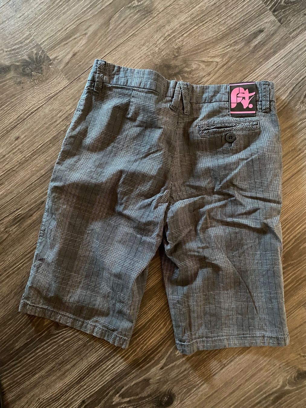 Pantaloni: Short bermuda 152 – Usato da chermignon venduto da pioupioumf 1
