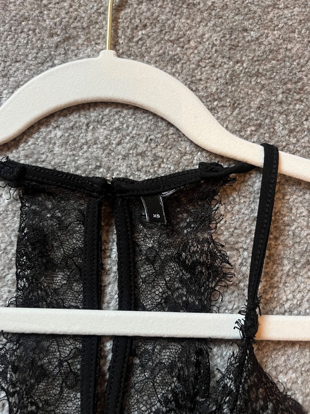 Top: schwarzes Top mit Spitze, Gr. XS - Spitzentop – Usato da Kriessern venduto da loolah 1