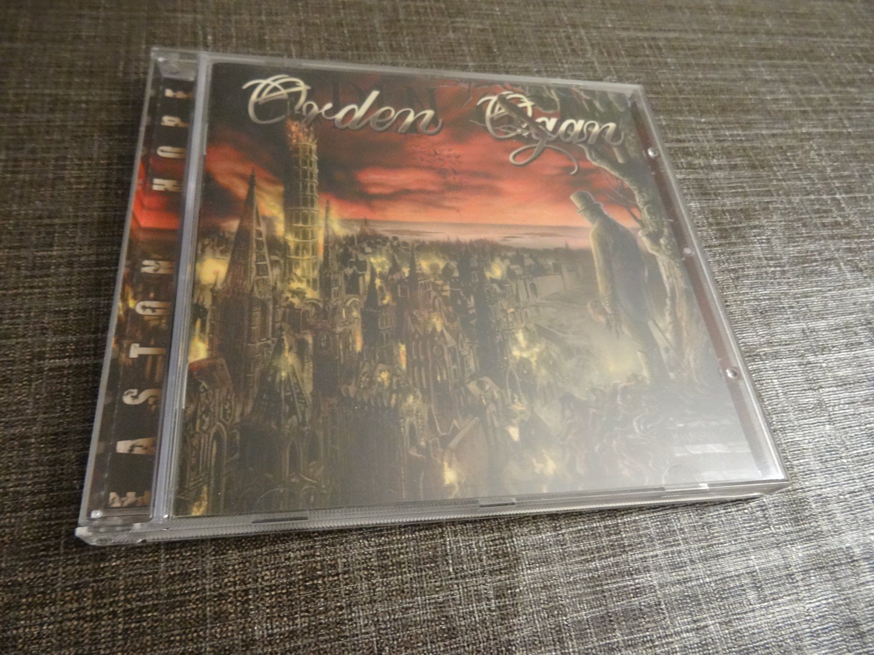 CD: Orden Ogan - Easton Hope CD – Usato da Olten venduto da Disc-Ausverkauf
