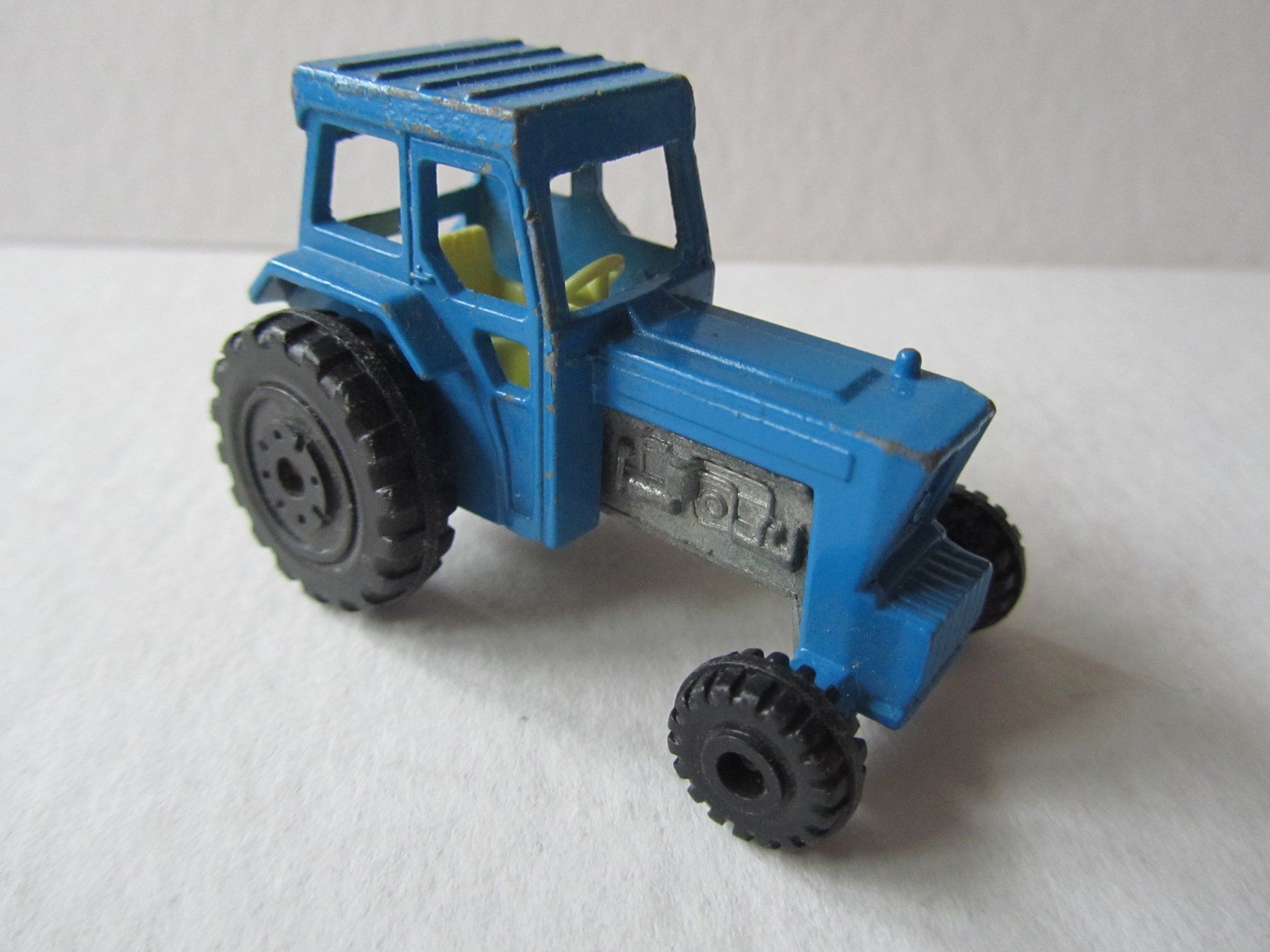 Matchbox Voitures modèles: Ford Tractor, Matchbox Superfast, Nr. 46C – D'occasion à Weiningen ZH par dietsch57 2