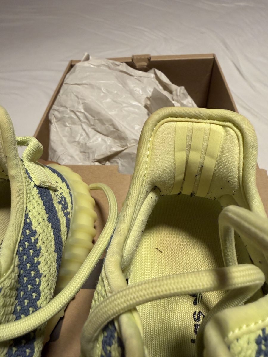 Adidas Scarpe da donna: Yeezy 350 V2  – Usato da Amriswil venduto da diegofend 2