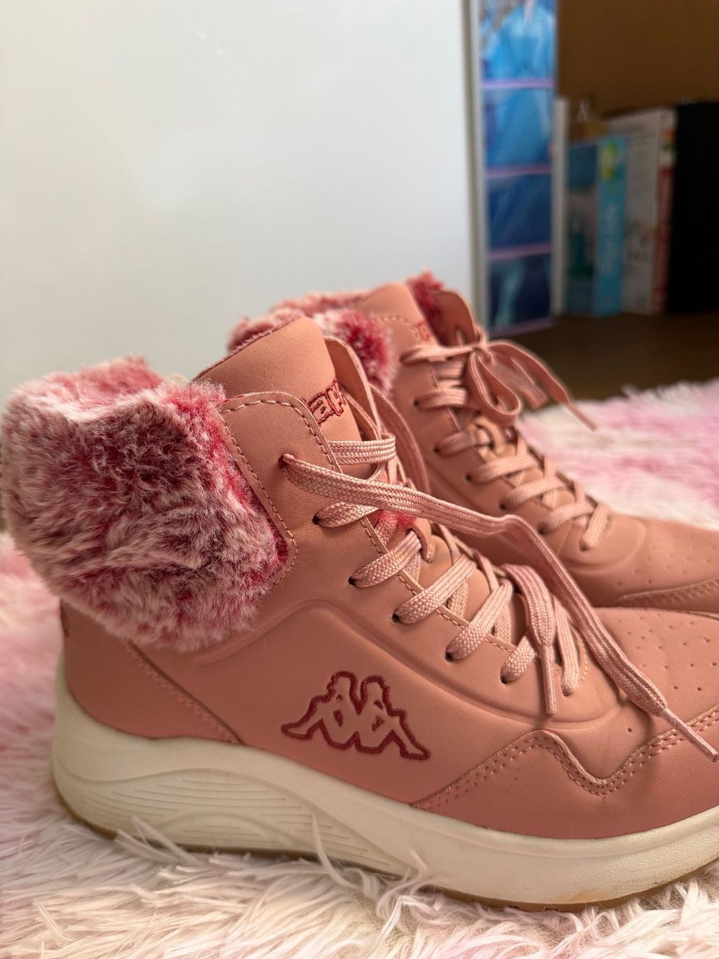 Kappa Scarpe da donna: Baskets Kappa roses avec fourrure taille 38 – Usato da Villeneuve VD venduto da jxste_dani 1