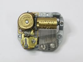 Musikdose Reuge Spieluhr Swiss Made  Around The World