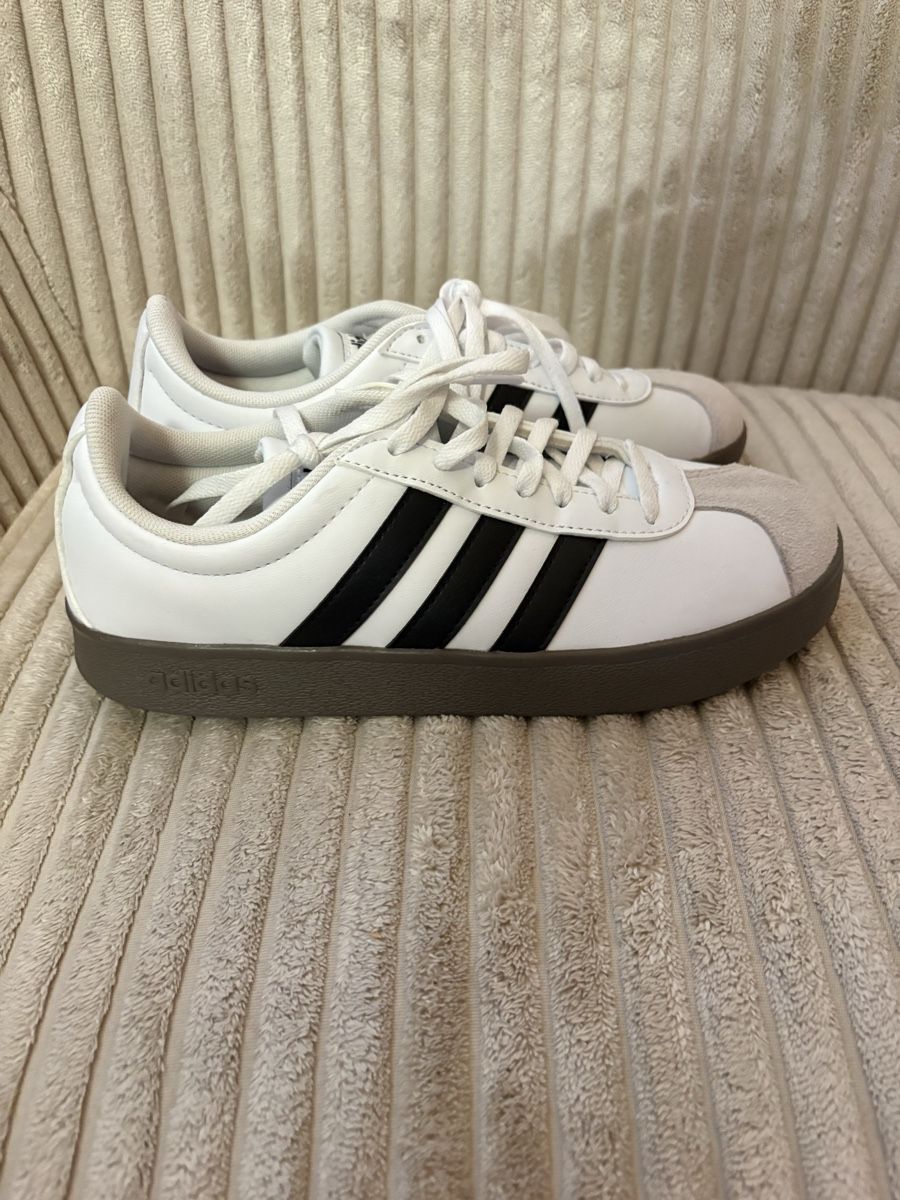 Adidas Scarpe da donna: Neue Adidas Sneaker – Nuovo (secondo la descrizione) da Domat/Ems venduto da jen_q9m8 3