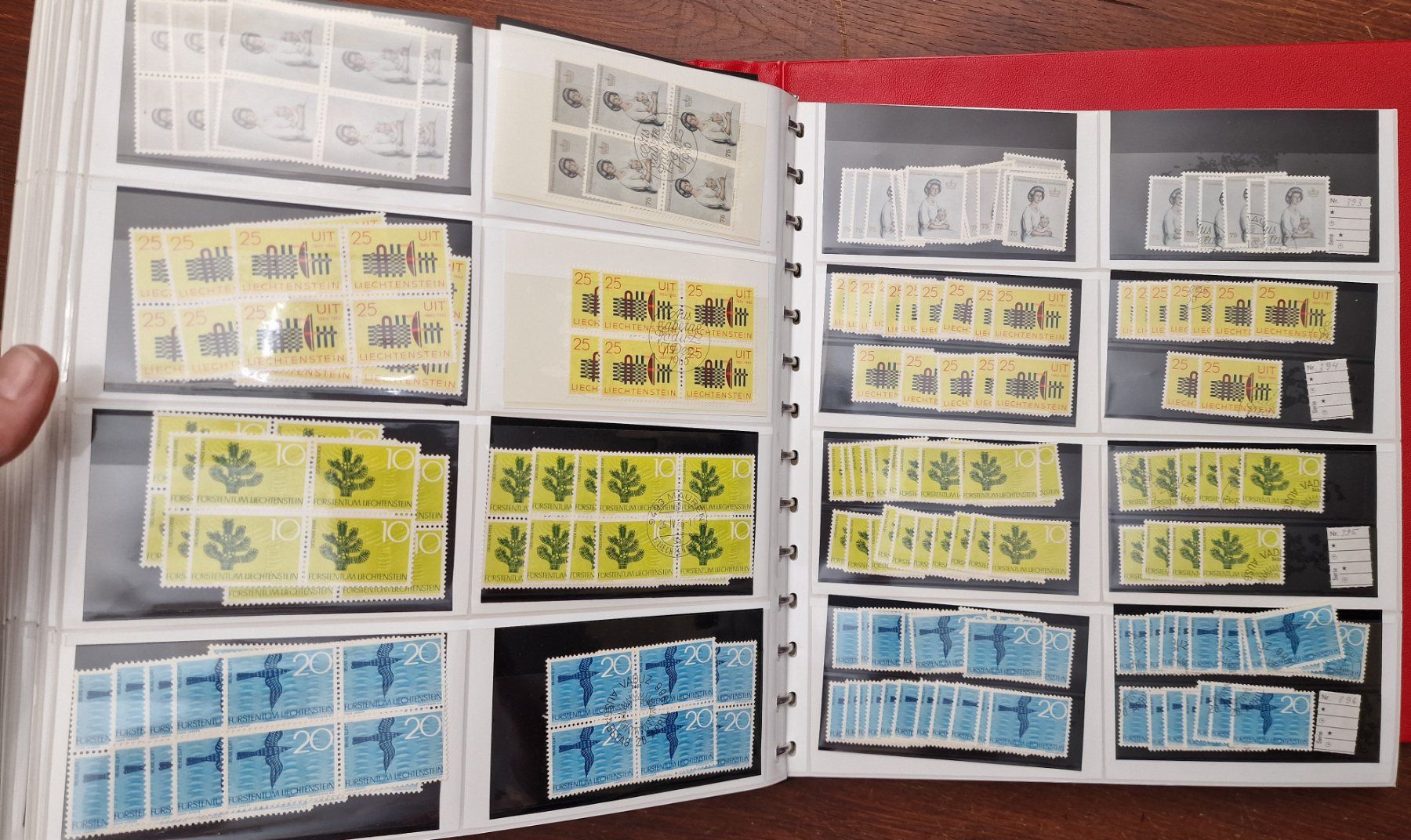 Alle Briefmarken: MEGA Lagerbuch FL 353-477 ** & o / einzel & 4-er Blocks + – Gebraucht aus Aesch LU von briefmarken.uray 5