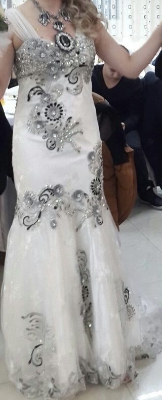 Vestiti: Abendkleid Weiss – Nuovo (secondo la descrizione) da Stein AG venduto da Ibi__