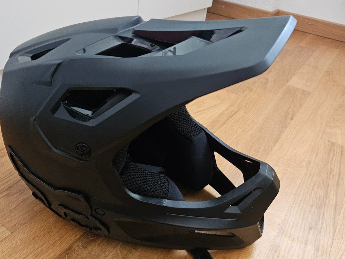 Fox Helme: Casque Rampage FOX neuf - S – Gebraucht aus Biel/Bienne von Richertj