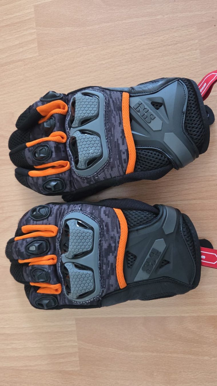 IXS Gants & mitaines : Motorradhandschuhe ixs Grösse 7 – D'occasion à Unterkulm par rebeccus