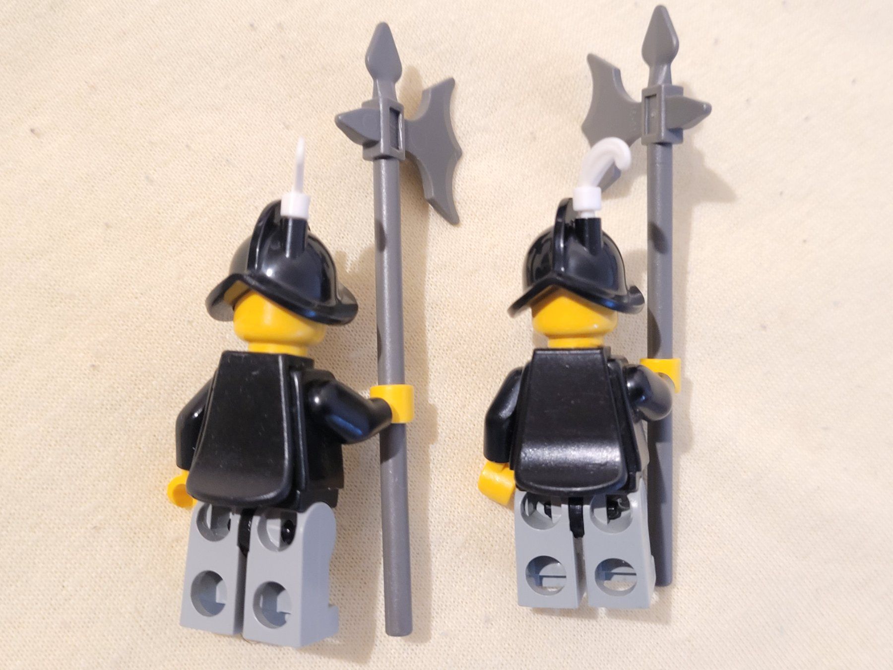 Lego Jeux de construction: 2 Lego castle piraten- ritter – D'occasion à La Tour-de-Peilz par estelle69 3