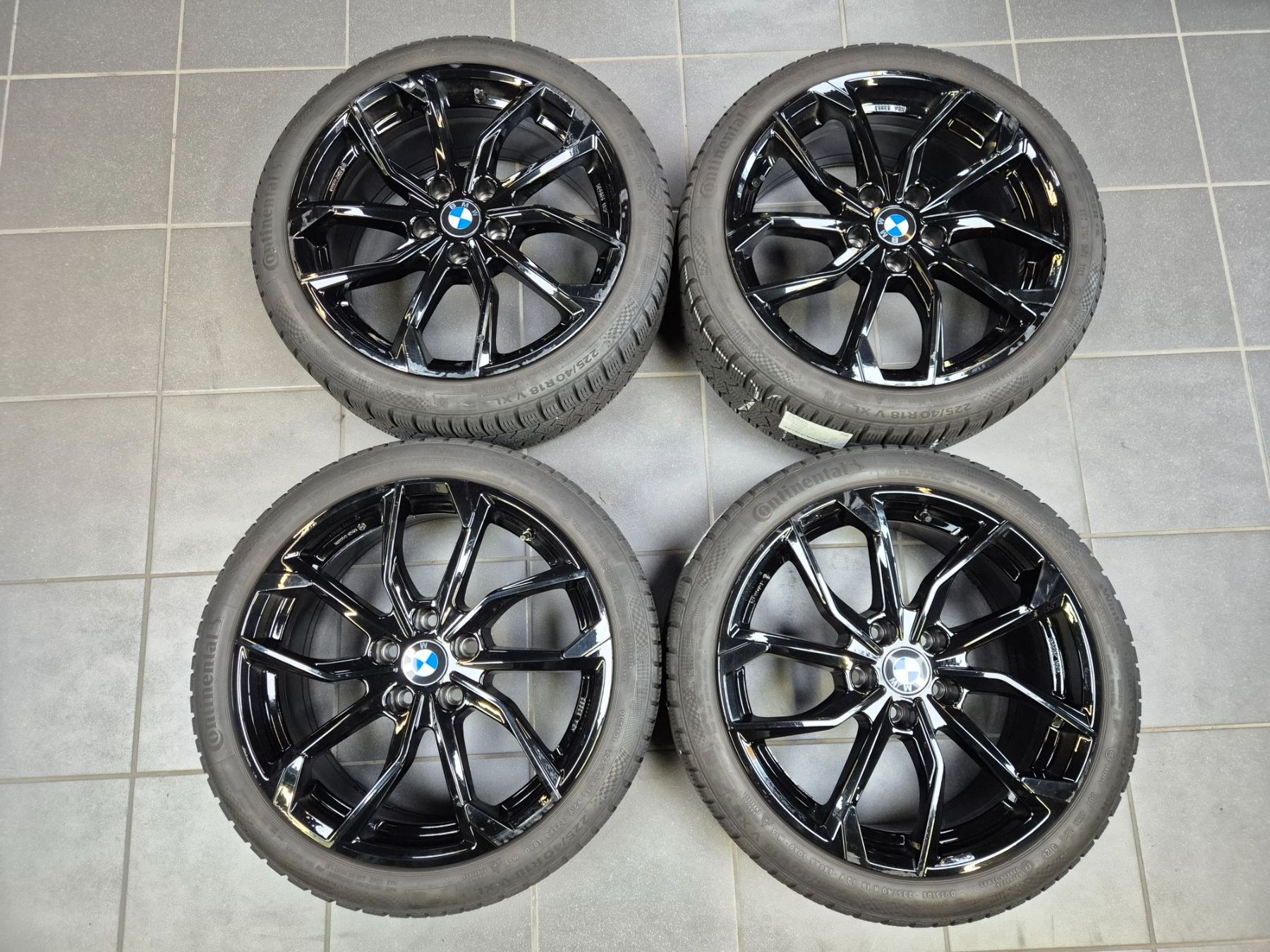 Pneumatici & Ruote complete: Winterräder 18" BMW 1er – Usato da Winterthur venduto da WEWi-Ersatzteile