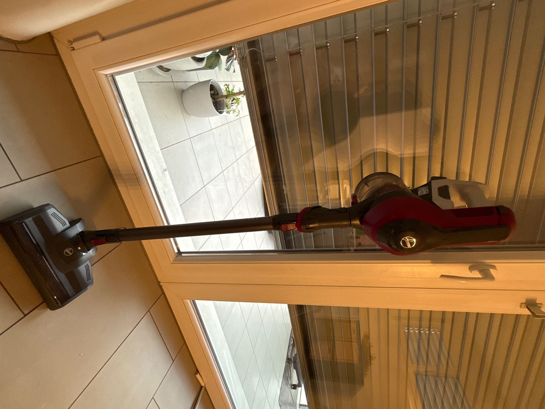 Hoover Aspirapolveri & Accessori: Praktischer Akku Handstaubsauger – Usato da Kölliken venduto da sa__fl25 2