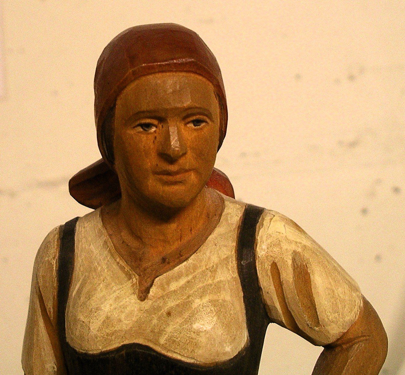 Statuette: Bauersfrau, Brienzer SCHnitzerei um 1940 – Usato da Oberhofen am Thunersee venduto da luuping99