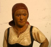 Bauersfrau, Brienzer SCHnitzerei um 1940