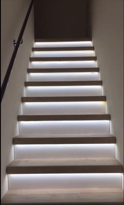 Scale: Sensorgesteuerte LED-Treppenbeleuchtung – Nuovo e nell'imballaggio originale da Bochum venduto da vh-data 8
