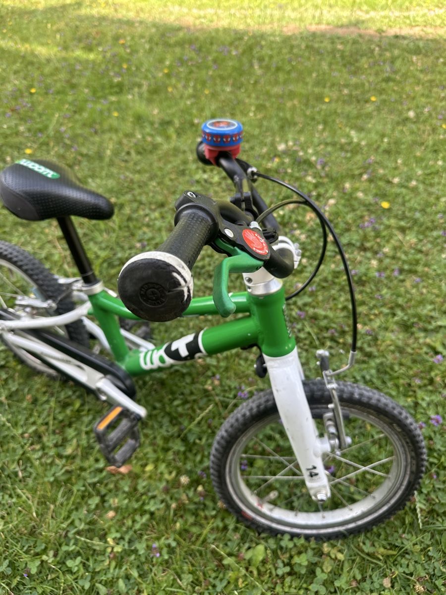 Woom Véhicules pour enfants: Woom 2 14” Grün – D'occasion à Wetzikon ZH par lee_mp7w 2