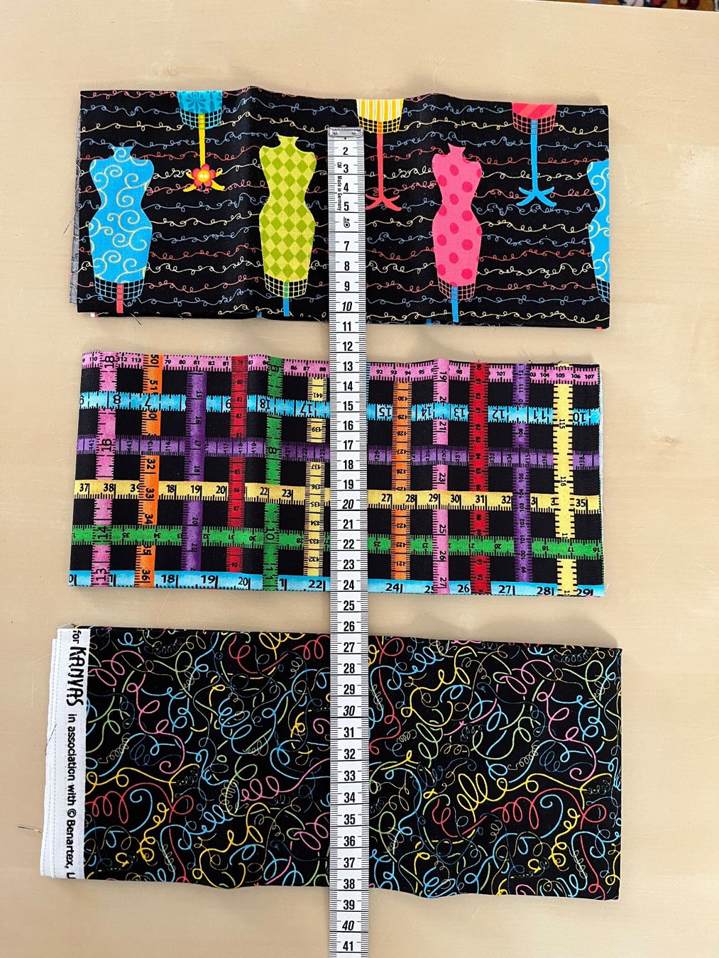 Tessuti: Patchworkstoffe 9FQ, Thema Nähen no.4 – Nuovo (secondo la descrizione) da Seuzach venduto da KreativmitStoff 1